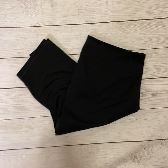 EUC Women’s Zella Capri Leggings in 2X​​ - Picture 1 of 4